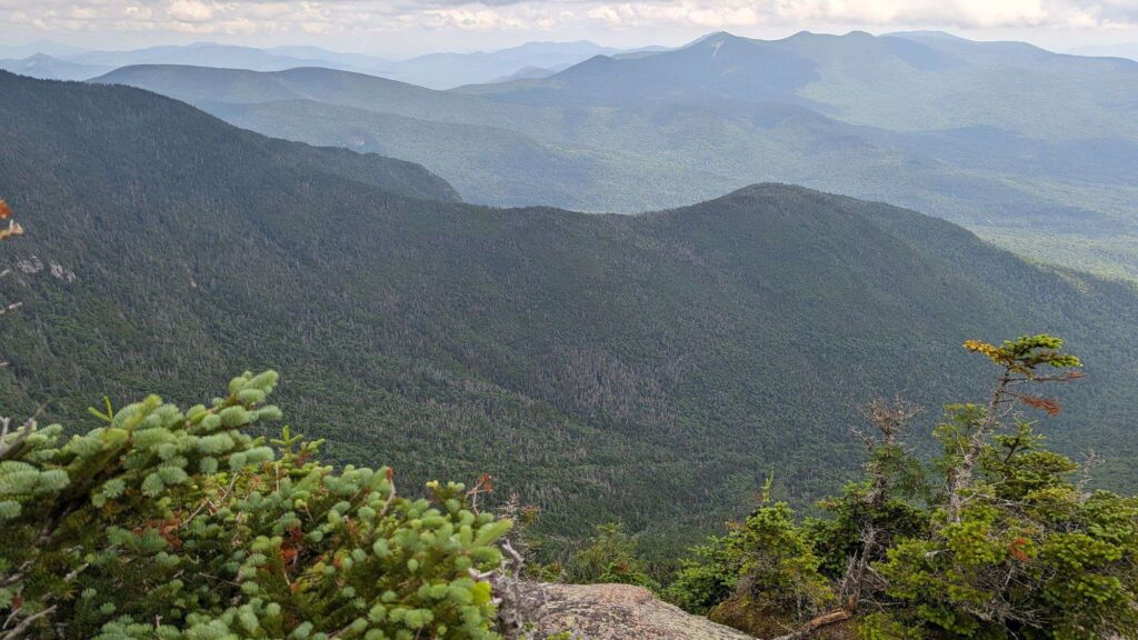 View from Mt Osceola summit in the White Mountains of New Hampshire, USA